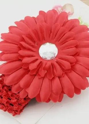Красная детская повязка с цветком - размер универсальный