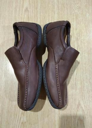 Якісні шкіряні туфлі clarks мокасини