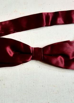 Атласный бордовый галстук бабочка  сток из германии