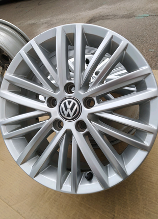 Диски литі Volkswagen Golf Jetta Touran Caddy Skoda 16(5*112)et46