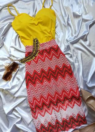 Летняя юбка карандаш кружевная королового цвета / красная с белым