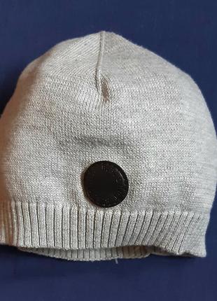 Сіра трикотажна демі шапочка h&m (швеція на 6-12 місяців