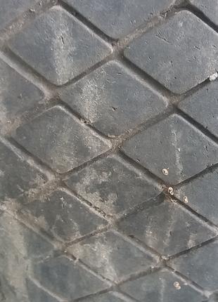 Грузовая покрышка