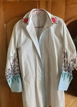 Оригінальна блуза сорочка з вишивкою та пишним рукавом