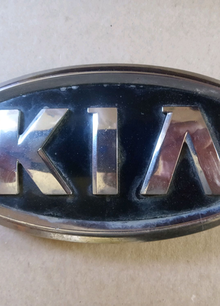 Шильд , эмблема , передней решётки Kia Rio 2