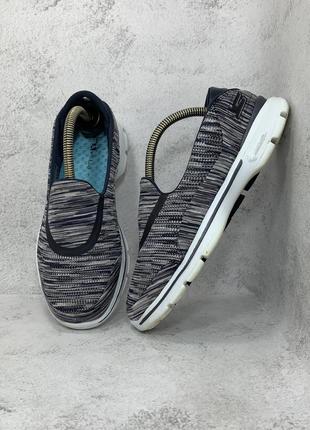 Skechers store goga plus