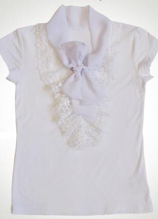 Блузка белая трикотажная с коротким рукавом
