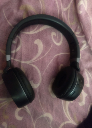 Наушники Bluetooth