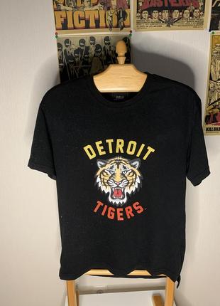 Бейсбольная футболка detroit tigers mlb большое лого