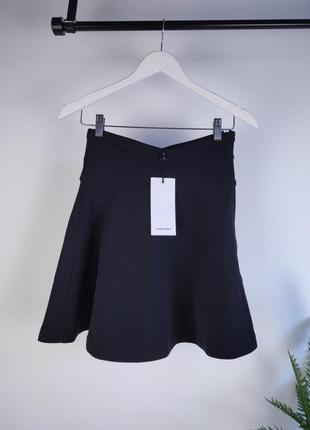 Черная короткая юбка от vero moda