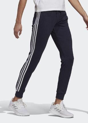 Трикотажні штани adidas essentials 3-stripes gm8736