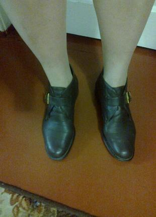 Мягенькие кожаные ботинки (ст.24,5 см) бразилия  18