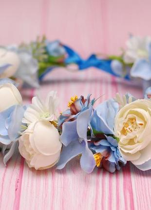 Вінок віночок з квітами кремово-блакитний