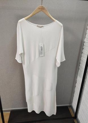 Біла трикотажна сукня stefanel