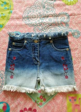 Стильные джинсовые шорты с вышивкой для девочки 4-5 лет