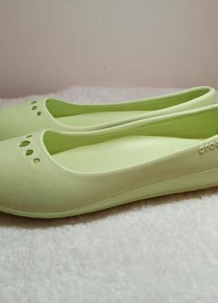 Балетки аквашузи crocs w8