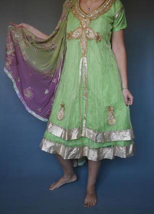 Индийский костюм, анаркали, сари.