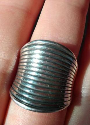 Серебрянное кольцо размер 20