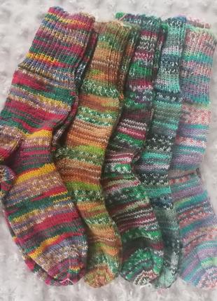 Шкарпетки вязані середньої товщини