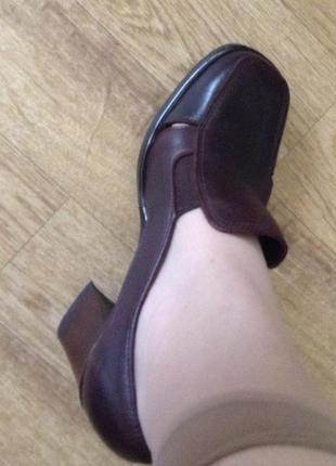 Женские туфли кожаные 39 размер