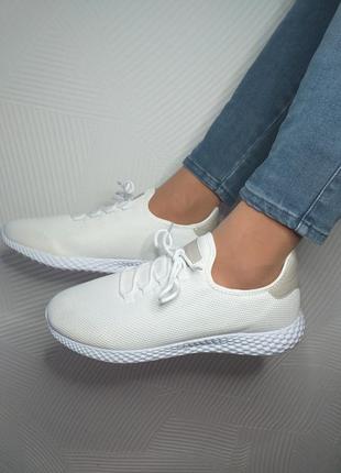 Білі кросівки текстиль на широку ніжки