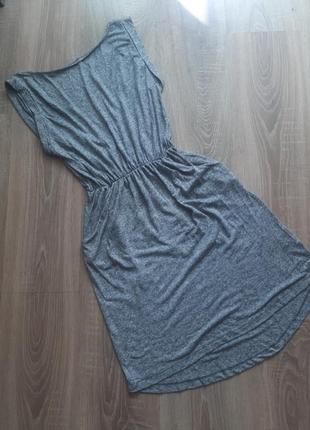 Плаття літнє жіноче сіре з вирізом на спинці