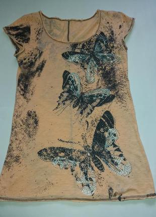 Удлиненная футболка с бабочками