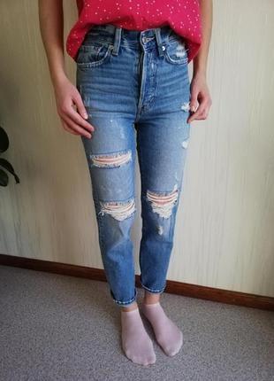 Стильні голубі mom джинси від h&m