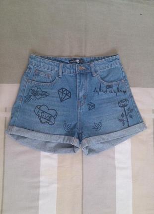 Женские джинсовые шорты boohoo, завышенная талия, размер m.