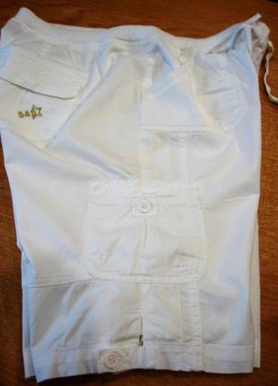 Белые шорты -бриджи с накладными карманами "sugar & spice"