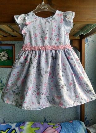 Праздничное,нарядное платье для девочки 2-3 года