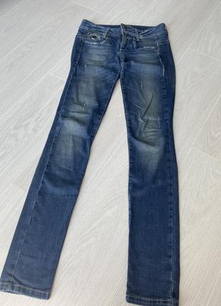 Жіночі джинси розмір s