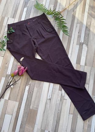 Бордовые вишневые классические брюки ostin