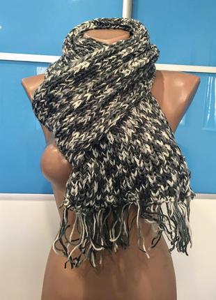 Длинный шерстяной шарф свободной ручной вязки