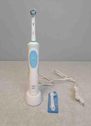 Электрические зубные щетки Б/У Braun Oral-b Vitality Precision...
