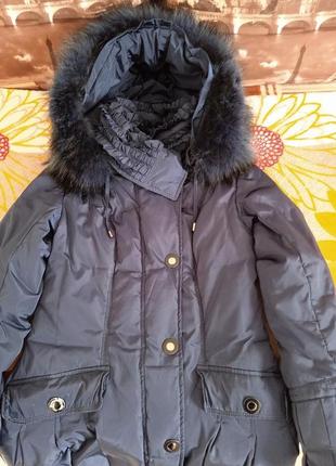 Зимняя теплая куртка - пуховик