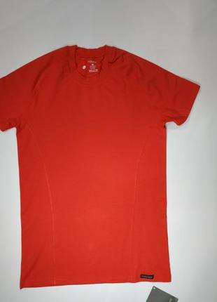 Стильная красная вискозная футболка для мужчины  doreanse 2535...