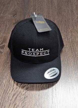 Стильный черный тракер team prospect