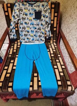 Пижама, спальный костюм
