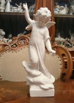 Антикварная номерная статуэтка путти - ангел - 32 см фарфор бе...