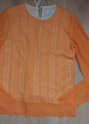 Оранжевая кружевная блузка