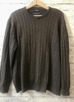 Брендовый шерстяной свитер
