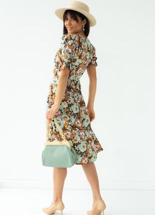 Цветочное платье-миди с короткими рукавами