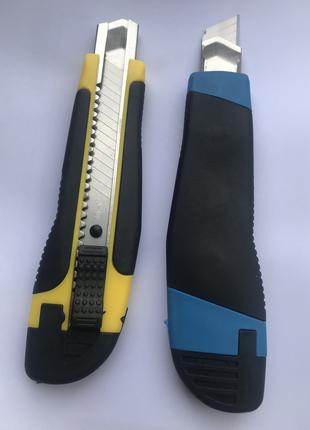 Канцелярский нож /18 мм/, 2 цвета, эргономическая форма ручки