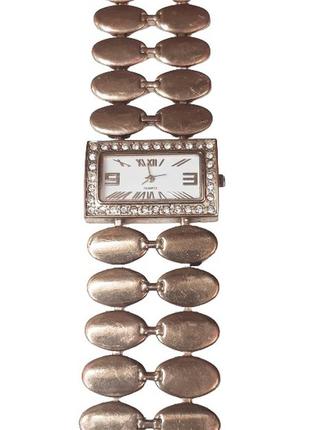 Жіночі годинники quartz золотого кольору, з камінням
