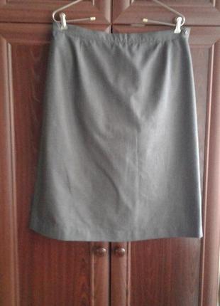 Базовая строгая классическая серая юбка миди  со шлицей винтаж...
