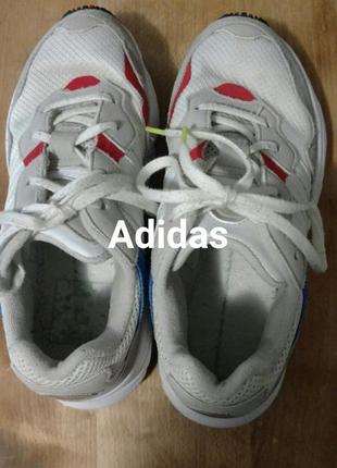 Кросівки для дівчаток adidas