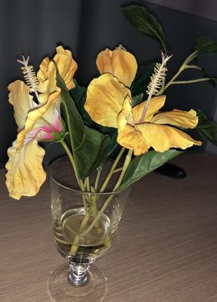 Искусственные цветы для декора в бокалах
