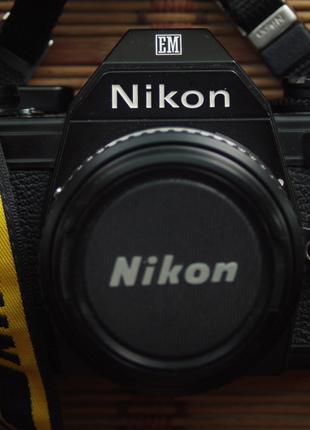 Фотоаппарат Nikon EM + Nikon series E 50mm 1.8