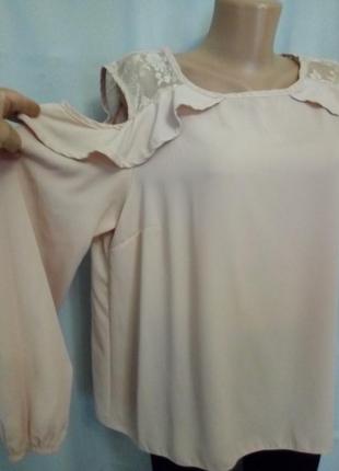 Стильная нюдовая блуза с открытыми плечами,  №9bp